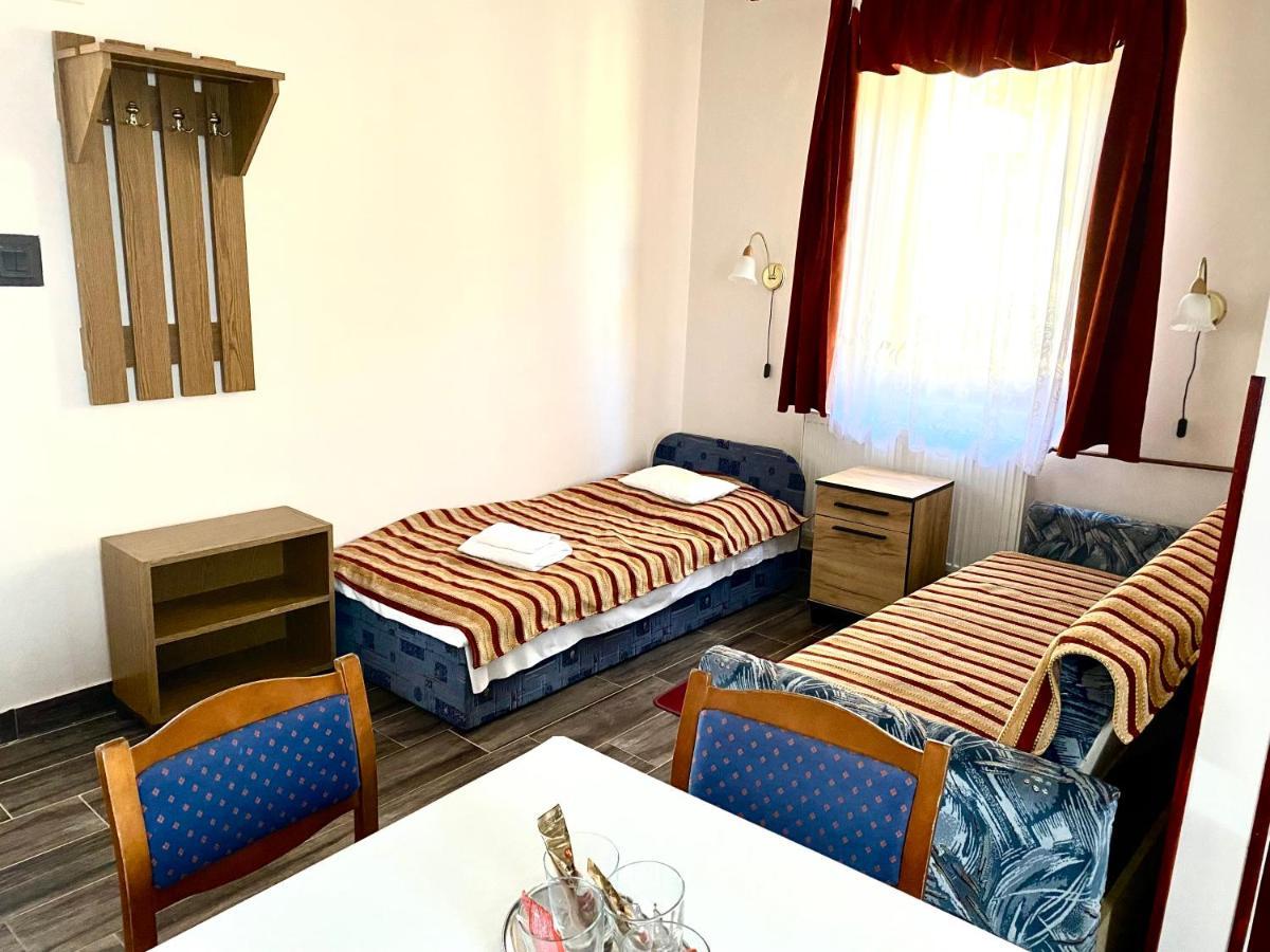 Ligetalja Termal Hotel Peneszlek ภายนอก รูปภาพ