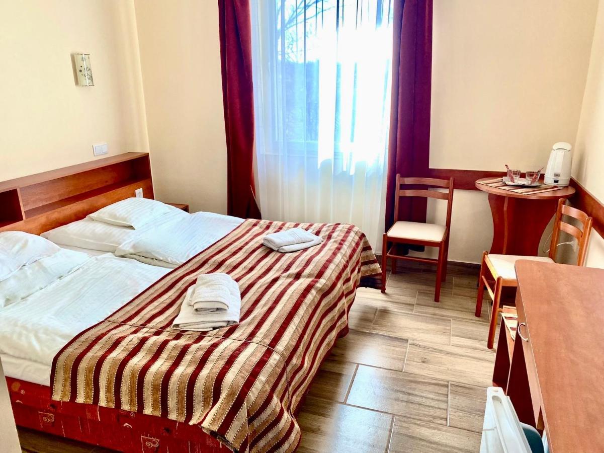 Ligetalja Termal Hotel Peneszlek ภายนอก รูปภาพ